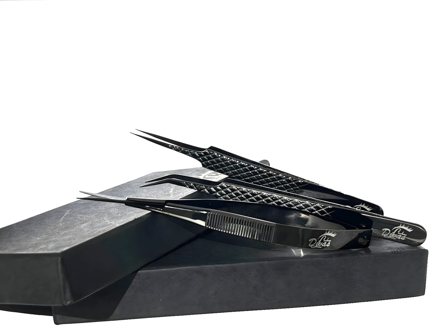 Pinzas y estuche de cejas 3D (CEJAS 3D-012-PINZAS)